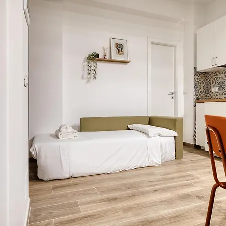 Just Urban Stays - Stylish Studio 25 Min From Milan Duomo アパート